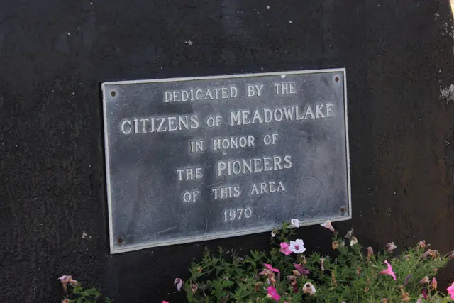 Pioneers plaque dedicated by the citizens of Meadowlake, 1970